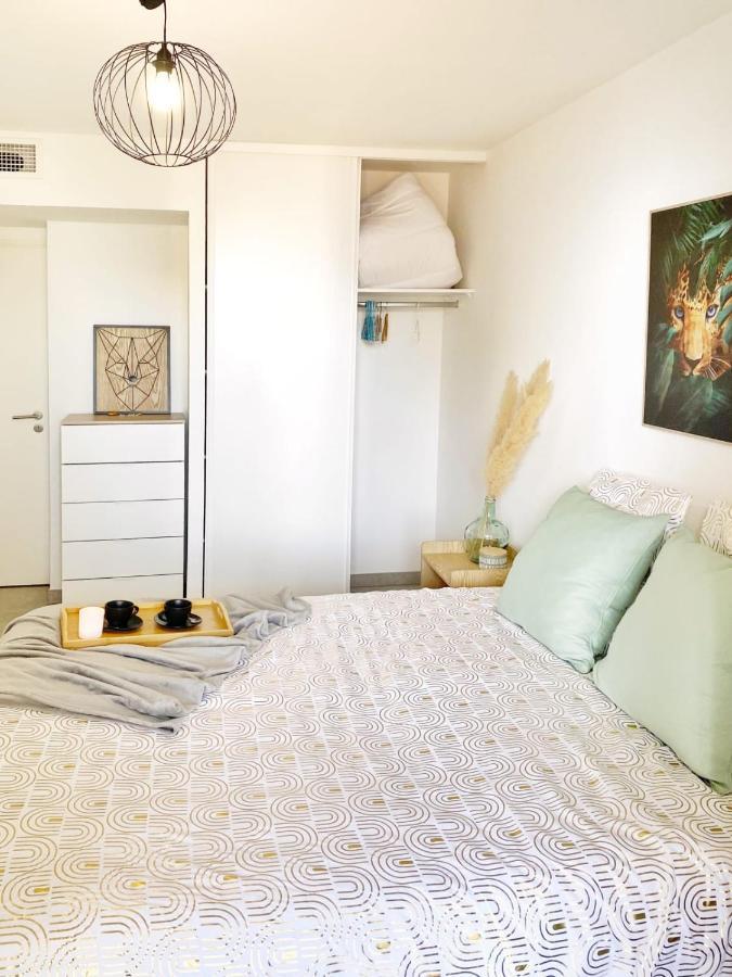 Luxurious Flat At 5 Min By Walk To Monaco, Free Parking And Sea View Apartment Beausoleil Bagian luar foto