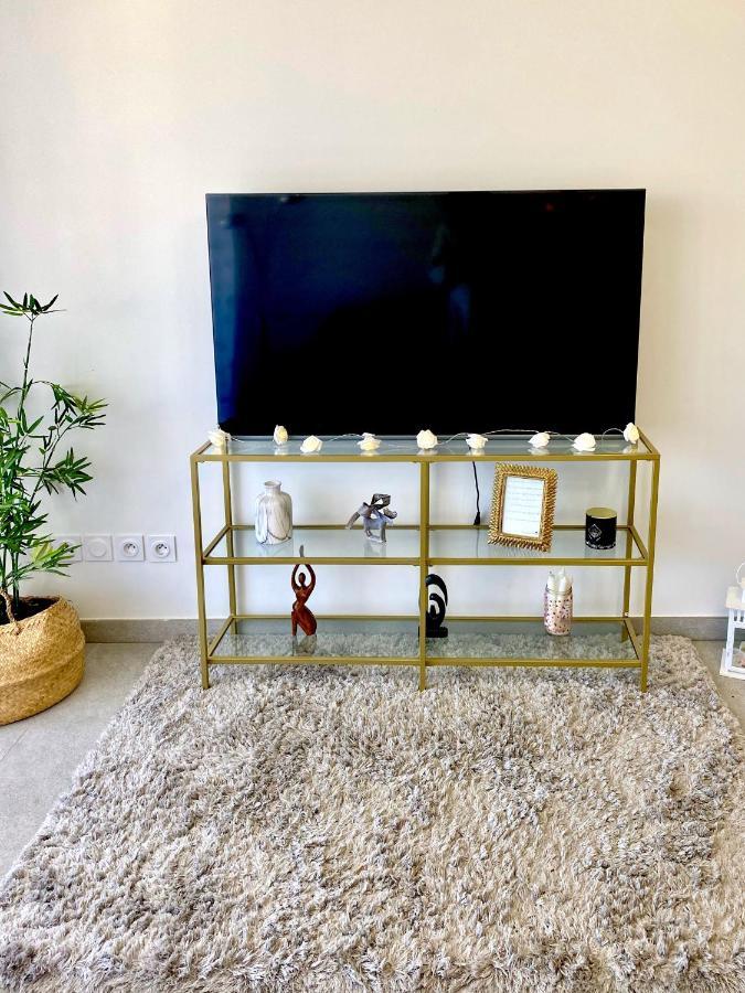 Luxurious Flat At 5 Min By Walk To Monaco, Free Parking And Sea View Apartment Beausoleil Bagian luar foto